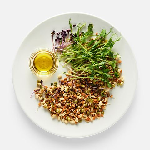 Изображение товара Салат Живые витамины Vitamincus, микс проростков и микрозелени, 100 г