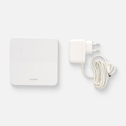 Изображение товара Роутер Huawei LTE B320-323 4G, Wi-Fi 802.11, 2.4 ГГц, 5 ГГц, 3 LAN, RJ-45, белый, 1 шт.