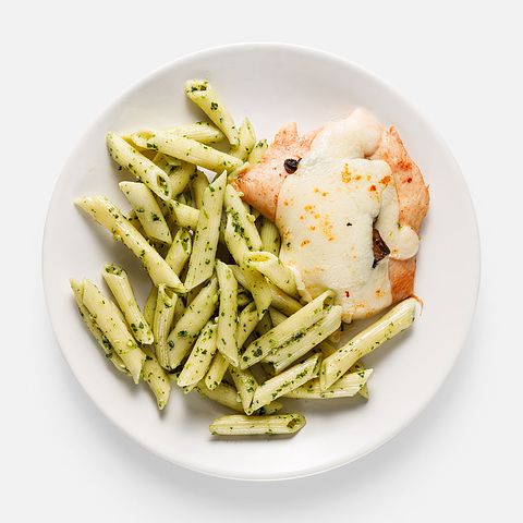 Изображение товара Куриная грудка, с грибами и пенне, 230 г