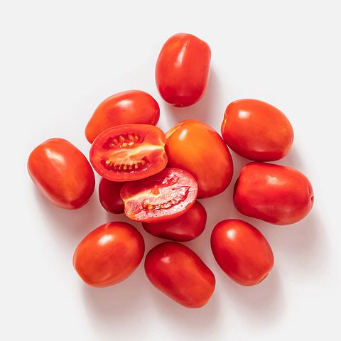 Изображение товара Красные томаты, сливовидные, грунтовые, 500 г